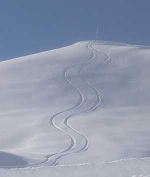 Erste Spuren am Bella Lui Winter 2021 Crans-Montana